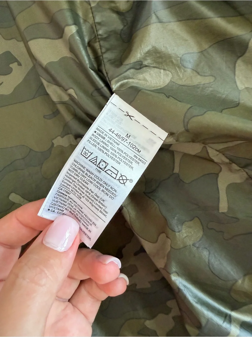 Banana Republic lightweight quilted
